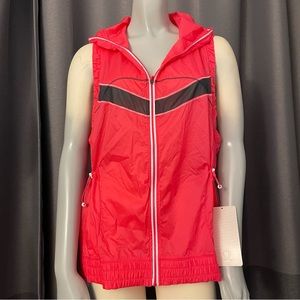 NWT Lululemon Run Like The Wind Vest.  Size 10 (fits small)